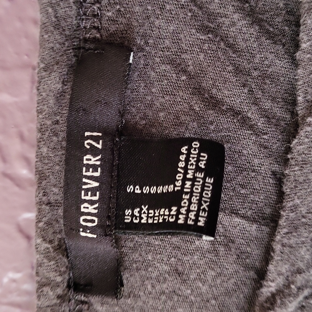 Forever 21 Army Girl Graphic Tee - Picture 4 of 7